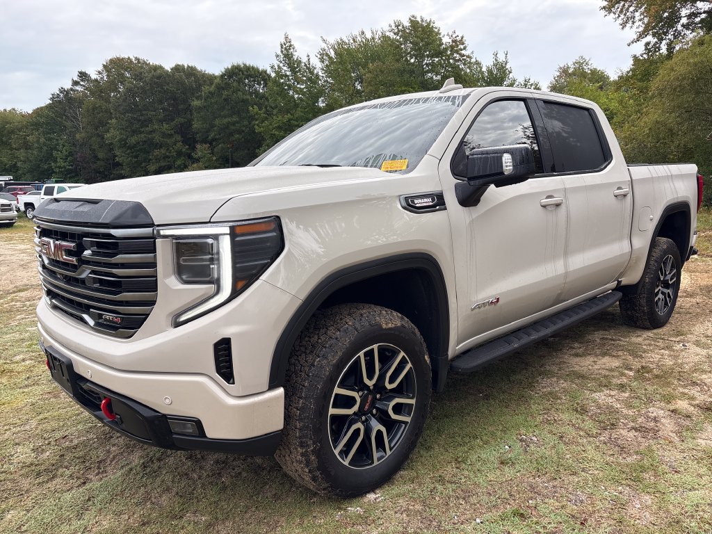 Used 2026 GMC Sierra 1500 AT4 w/ AT4 Premium Package AWD/4WD image 15