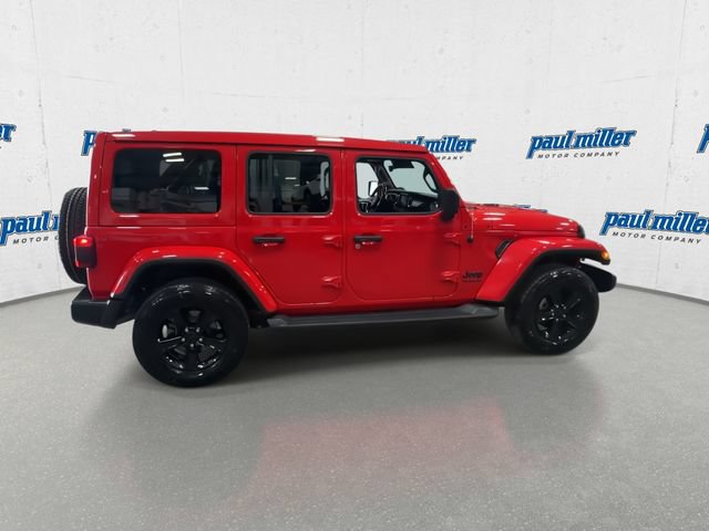 Used 2021 Jeep Wrangler Unlimited Sahara AWD/4WD image 4