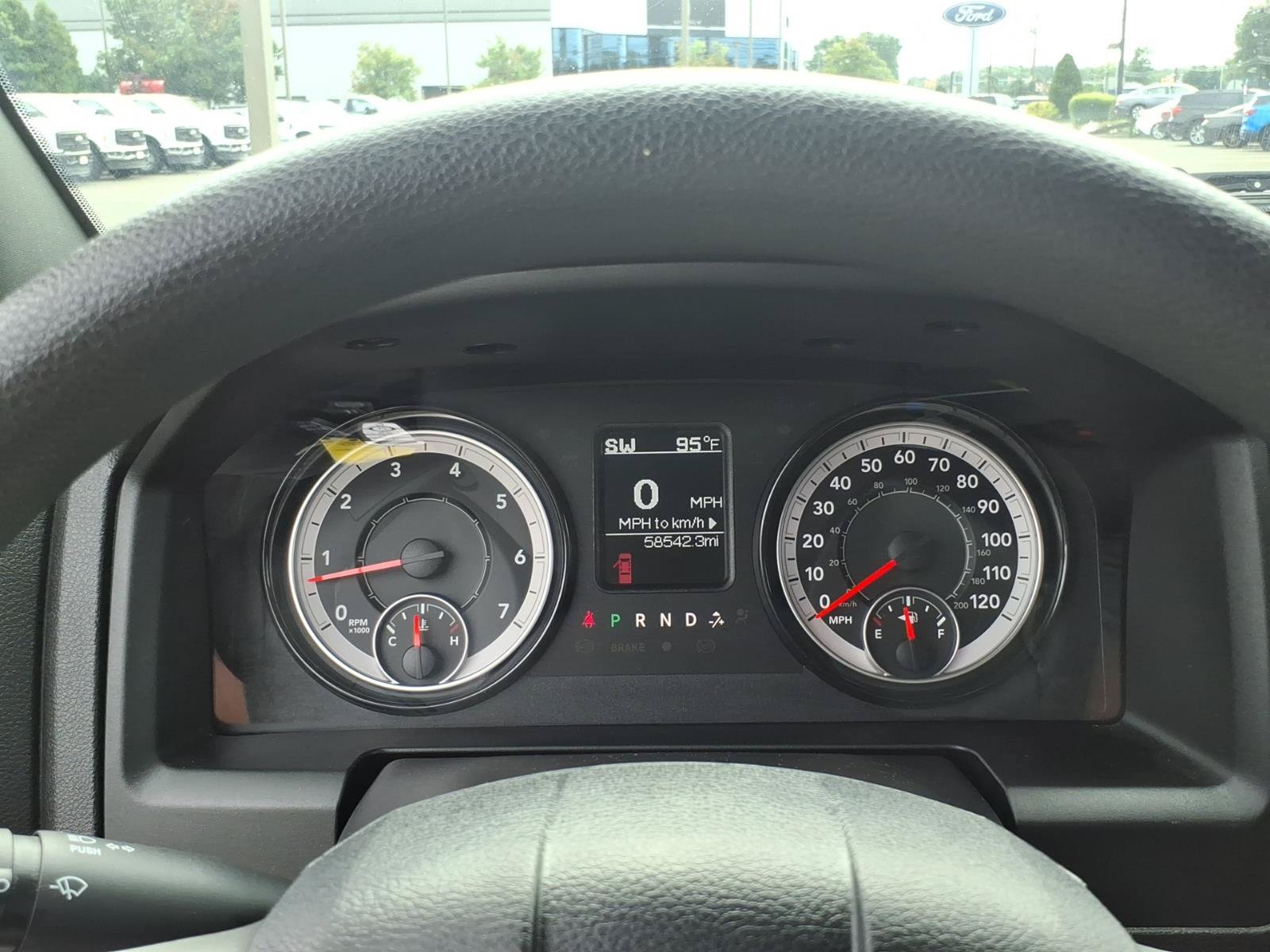 Used 2024 RAM 1500 Warlock AWD/4WD image 15