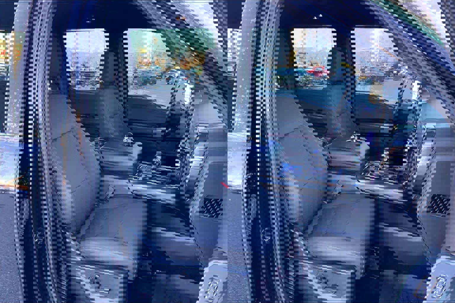 Certified 2022 Ford F150 XLT w/ Equipment Group 302A High image 10