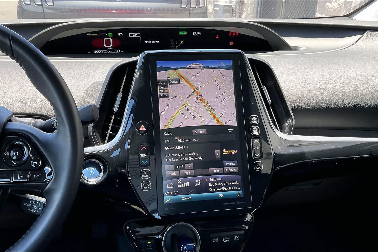 Used 2022 Toyota Prius Prime XLE FWD image 15