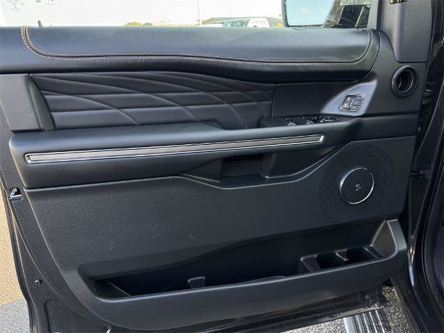 Certified 2023 Ford Expedition Max Platinum image 13