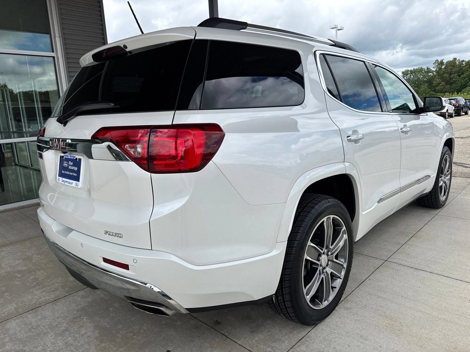 Used 2019 GMC Acadia Denali AWD/4WD image 8