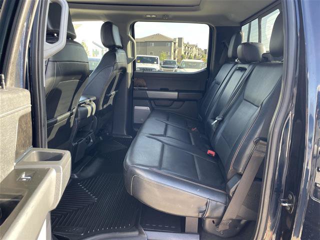 Certified 2024 Ford F350 Lariat w/ Chrome Package AWD/4WD image 20