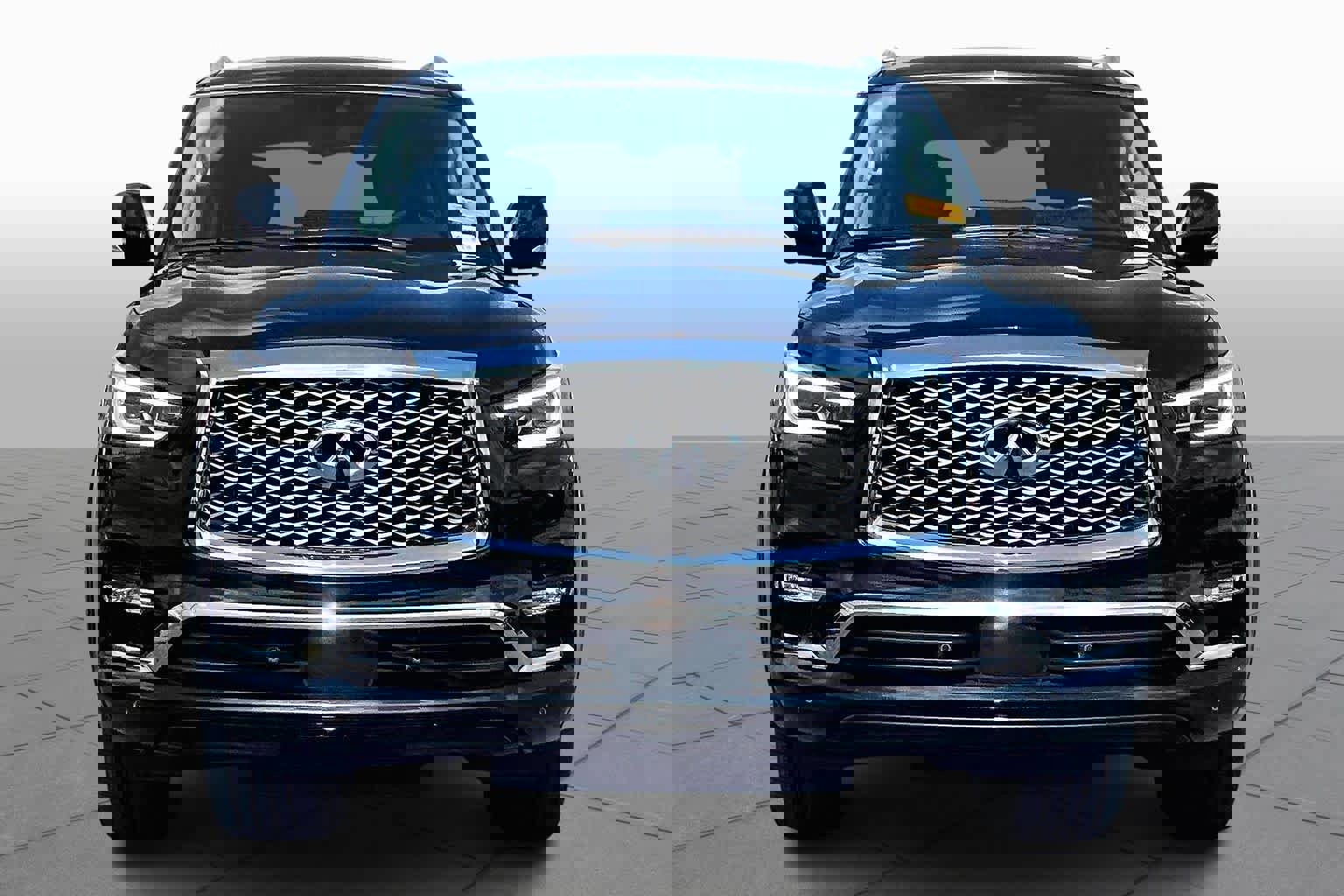 Used 2023 INFINITI QX80 Luxe w/ Cargo Package image 6