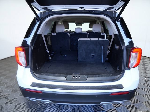 Certified 2020 Ford Explorer XLT w/ Equipment Group 202A AWD/4WD image 10
