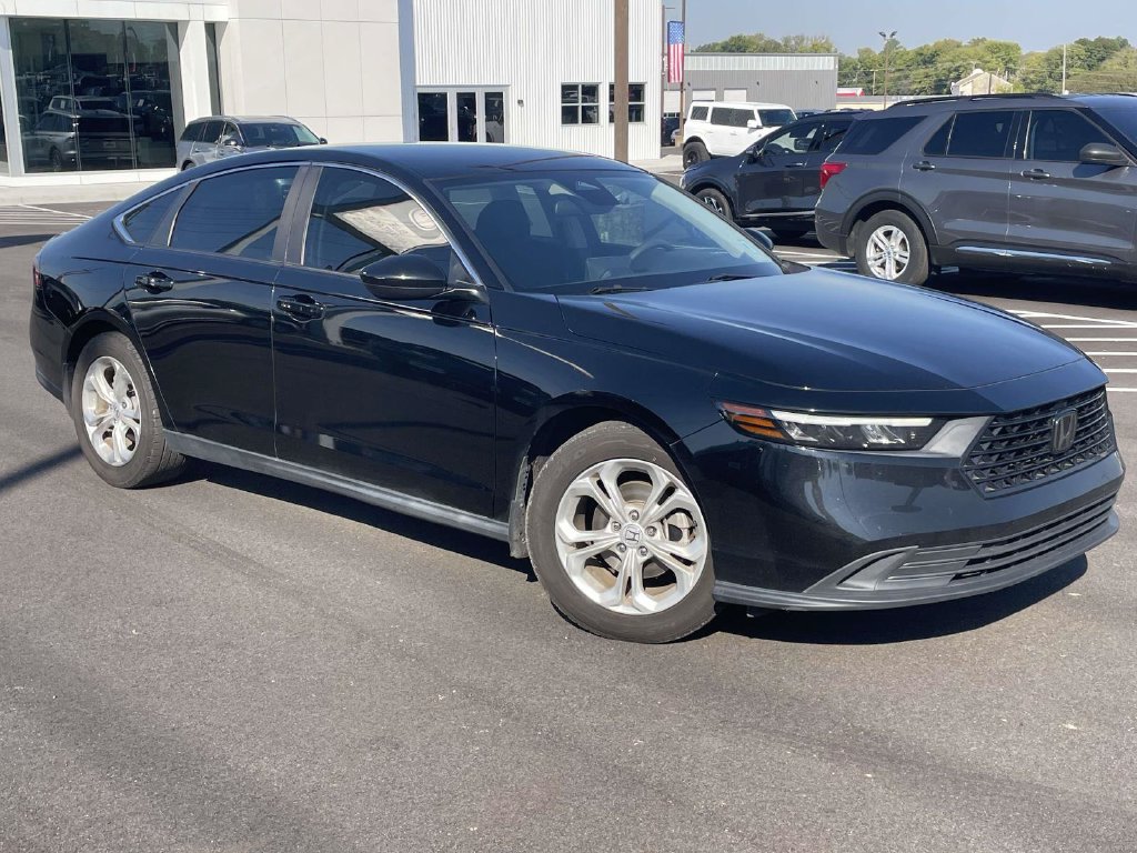 Used 2023 Honda Accord LX image 1