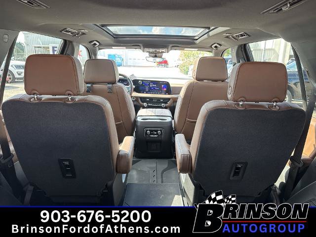 Used 2026 Chevrolet Tahoe High Country AWD/4WD image 13