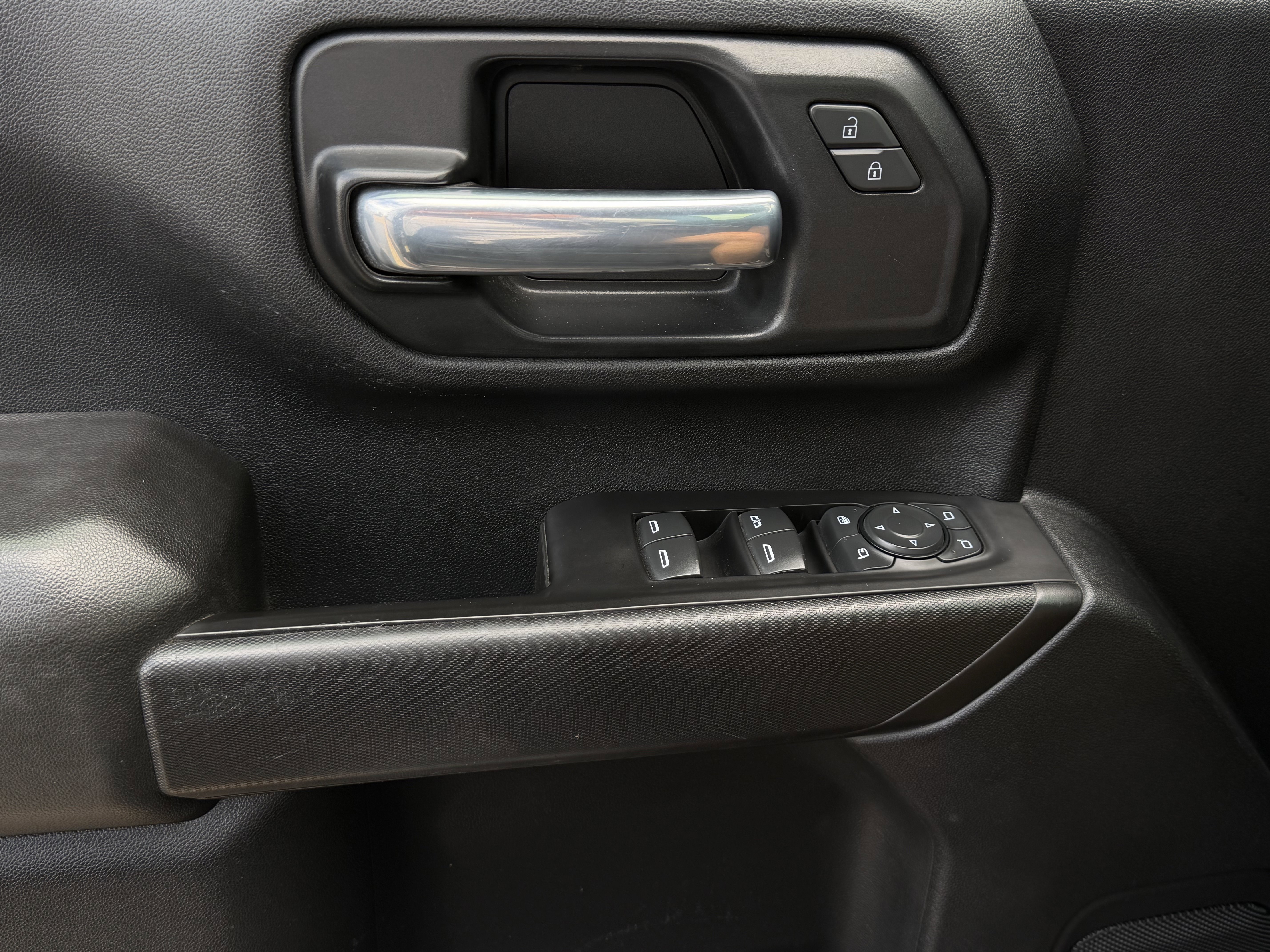 Used 2021 Chevrolet Silverado 2500 Custom w/ Custom Value Package AWD/4WD image 26