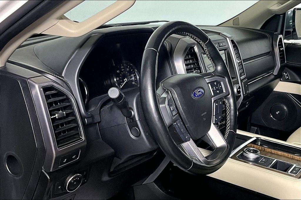 Certified 2021 Ford Expedition Platinum image 11