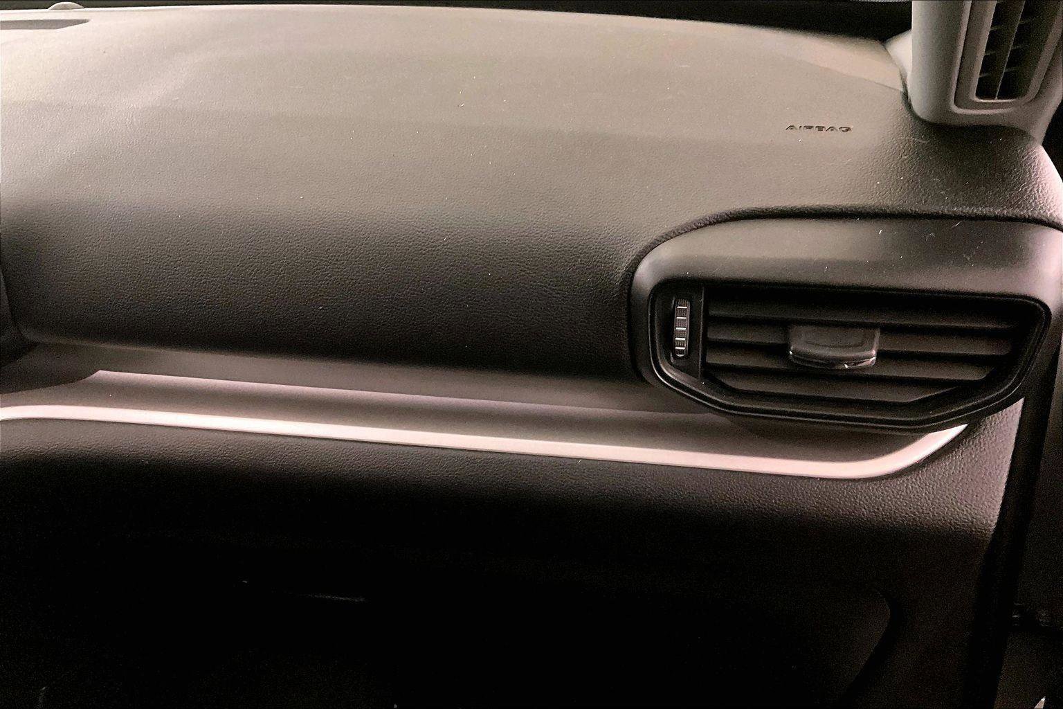 Certified 2021 Ford Explorer XLT image 15