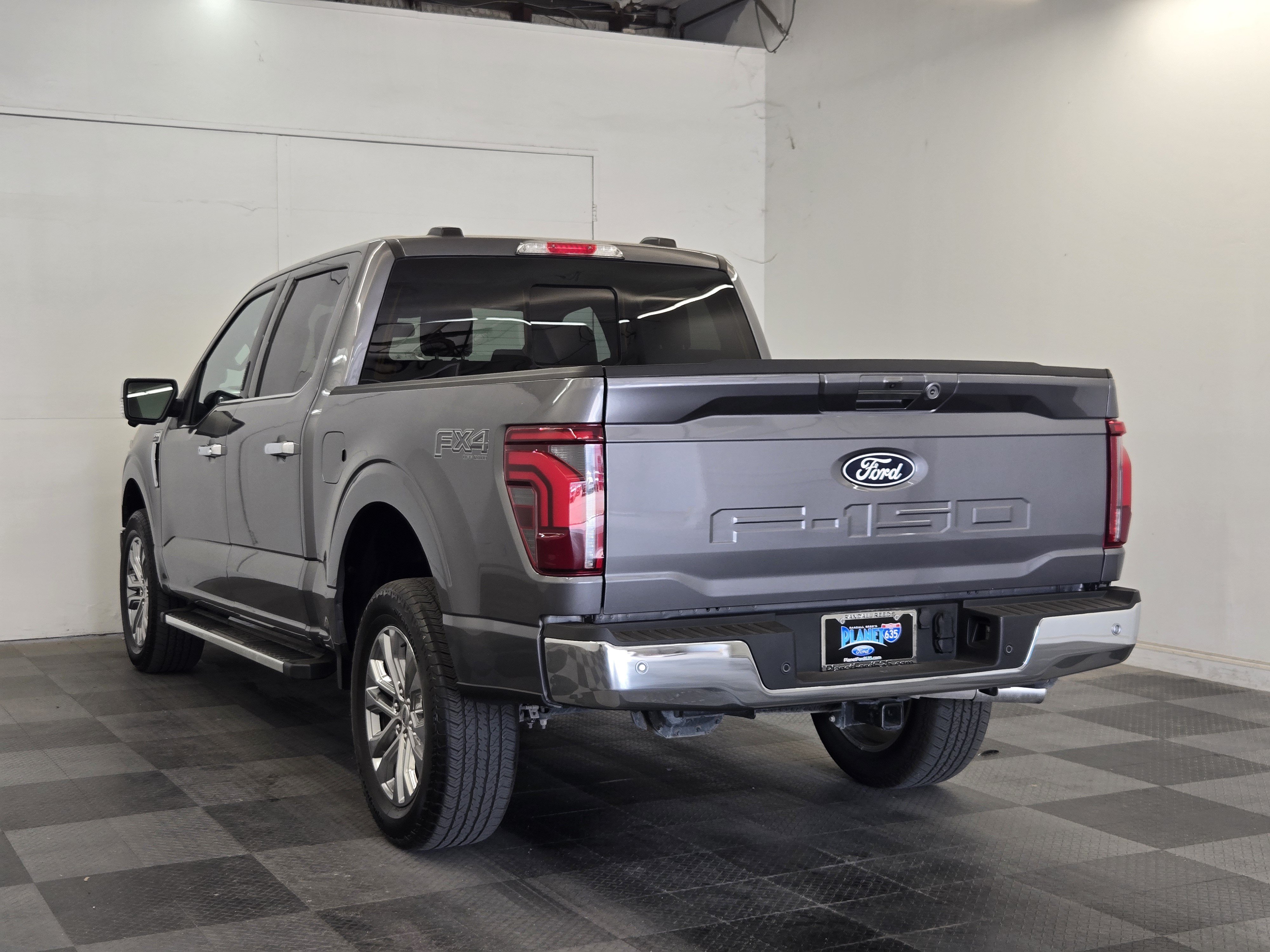 Certified 2024 Ford F150 Lariat w/ FX4 Off-Road Package AWD/4WD image 5