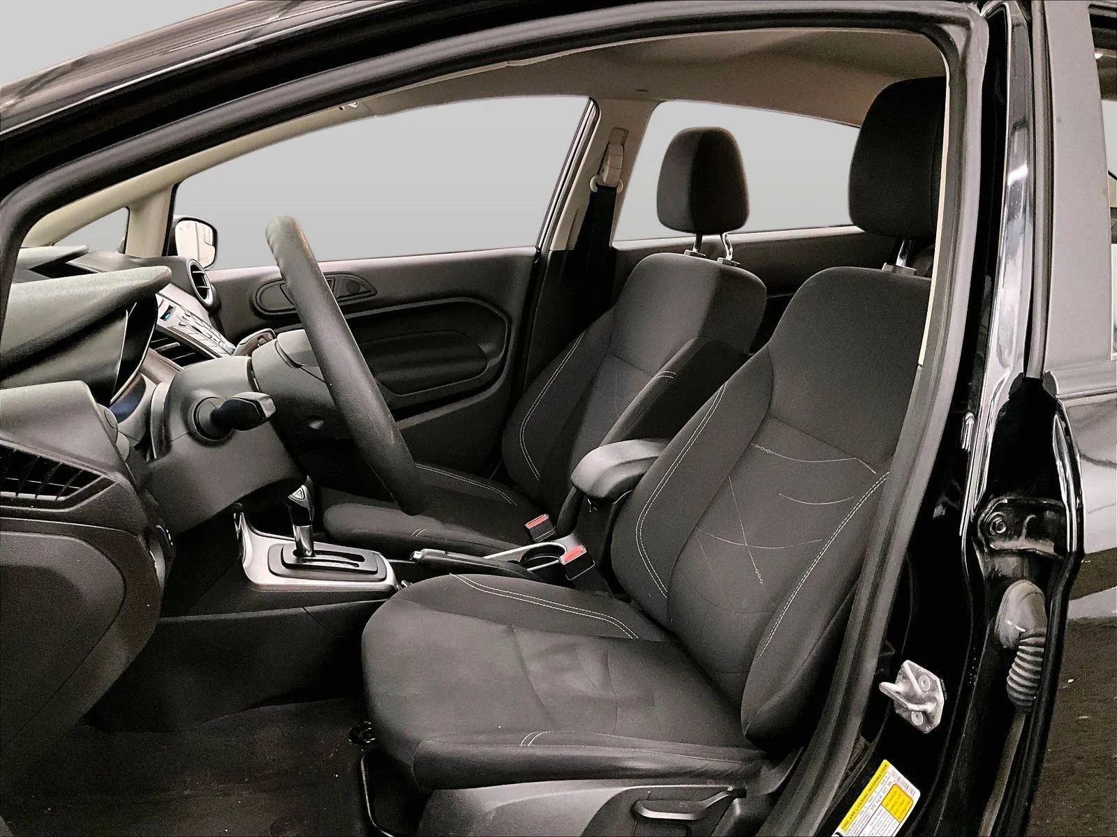 Certified 2019 Ford Fiesta SE image 24