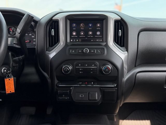Used 2020 Chevrolet Silverado 1500 Custom w/ Custom Value Package AWD/4WD image 17