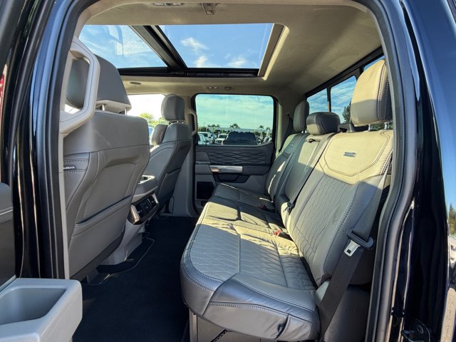 Certified 2025 Ford F450 Platinum w/ Platinum Plus Package AWD/4WD image 18
