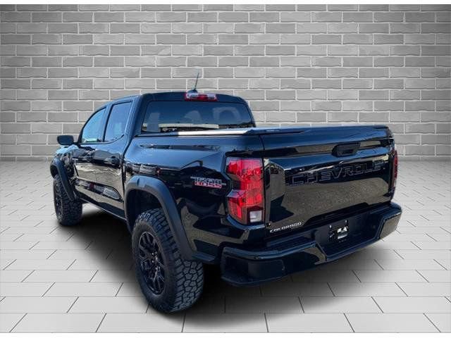 Used 2024 Chevrolet Colorado Trail Boss image 3