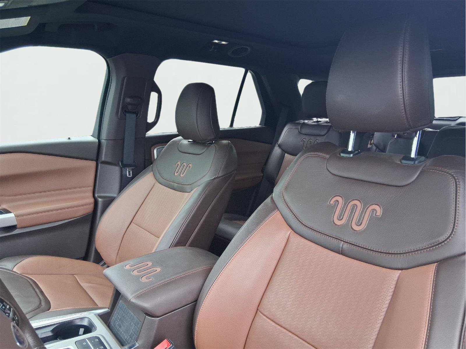 Certified 2024 Ford Explorer King Ranch w/ Technology Package RWD image 12