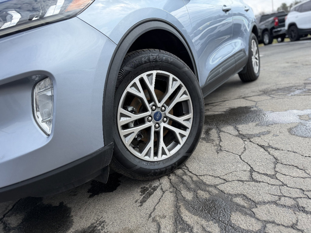 Certified 2022 Ford Escape SEL image 10