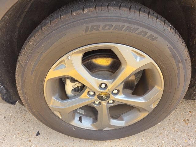 Certified 2025 Ford Escape ST-Line FWD image 13