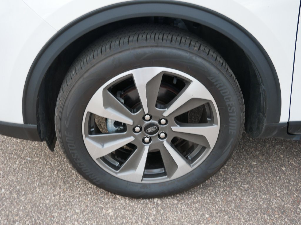 Certified 2024 Ford Escape Platinum AWD/4WD image 8