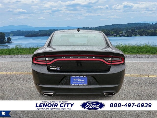 Used 2023 Dodge Charger SXT image 4