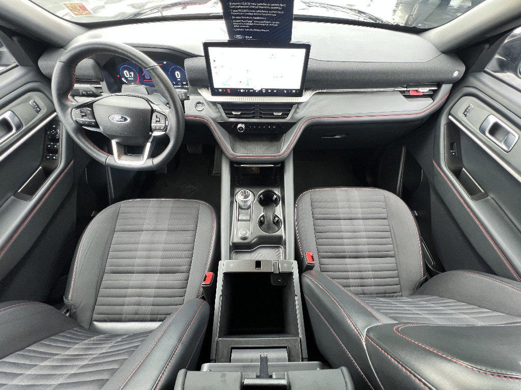 Certified 2025 Ford Explorer ST-Line image 26