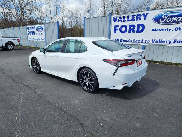 Used 2021 Toyota Camry SE FWD image 3
