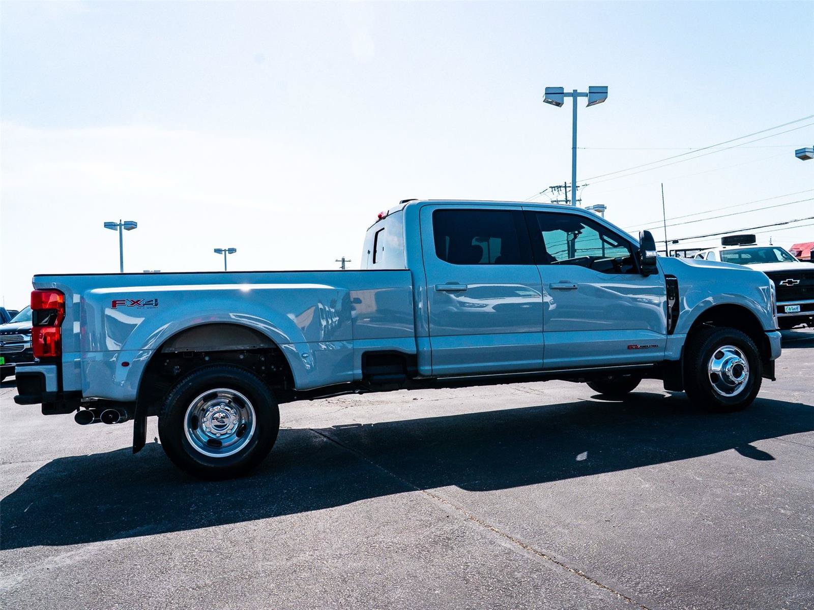 Certified 2026 Ford F350 Platinum AWD/4WD image 3