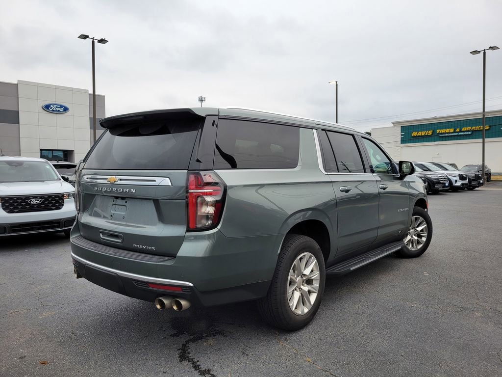 Used 2024 Chevrolet Suburban Premier image 5