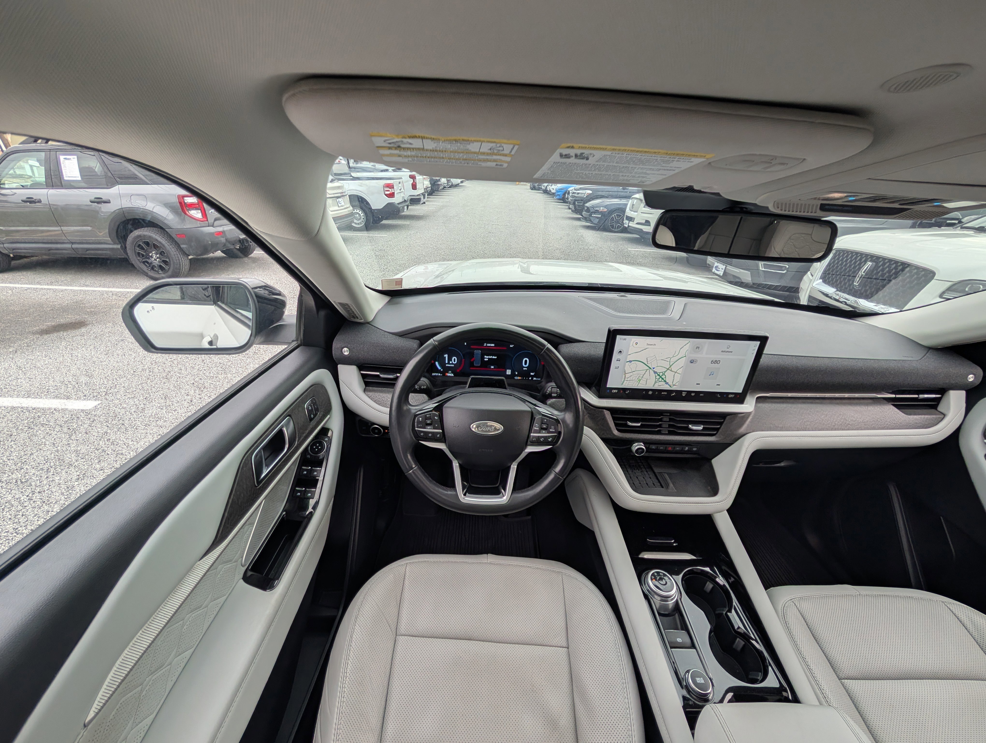 Certified 2025 Ford Explorer Platinum w/ Ultimate Package image 22