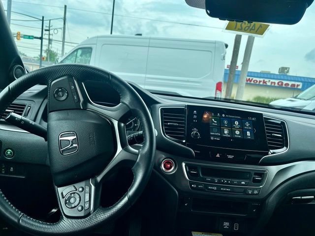 Used 2023 Honda Passport EX-L image 10