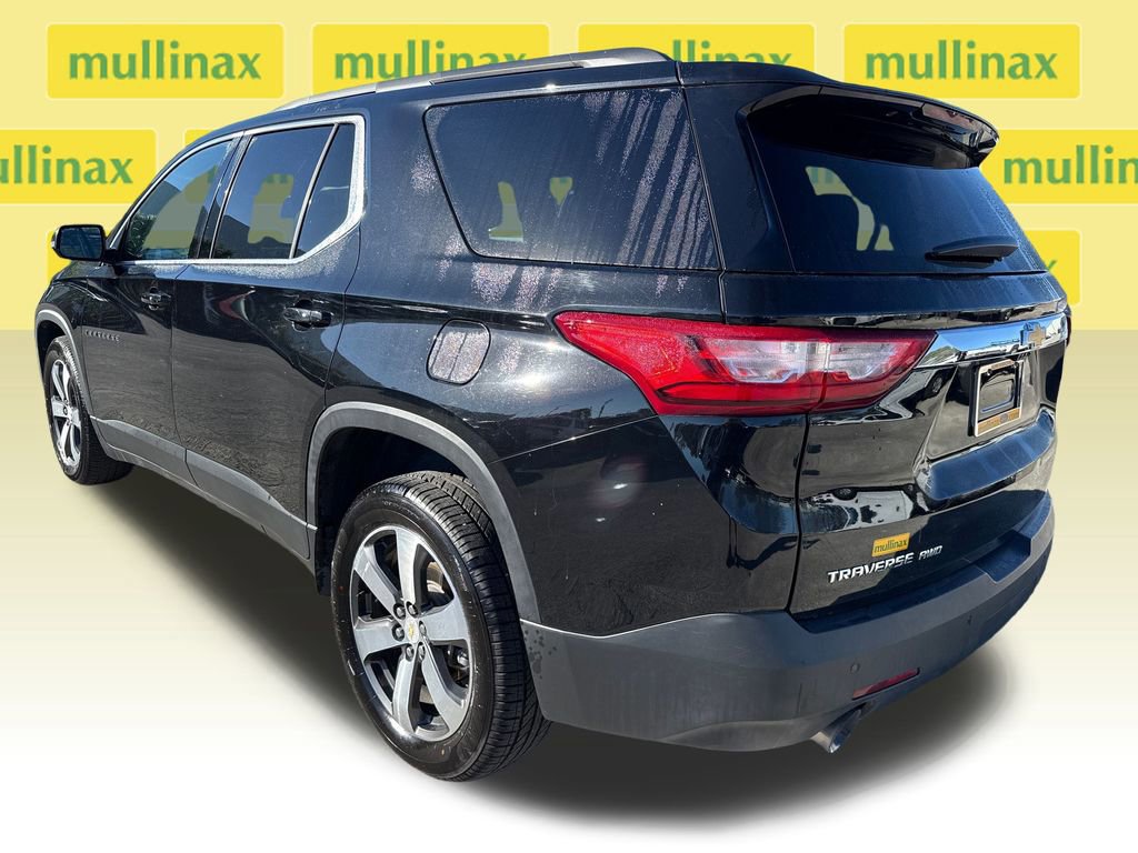 Used 2019 Chevrolet Traverse LT w/ LT Premium Package image 4