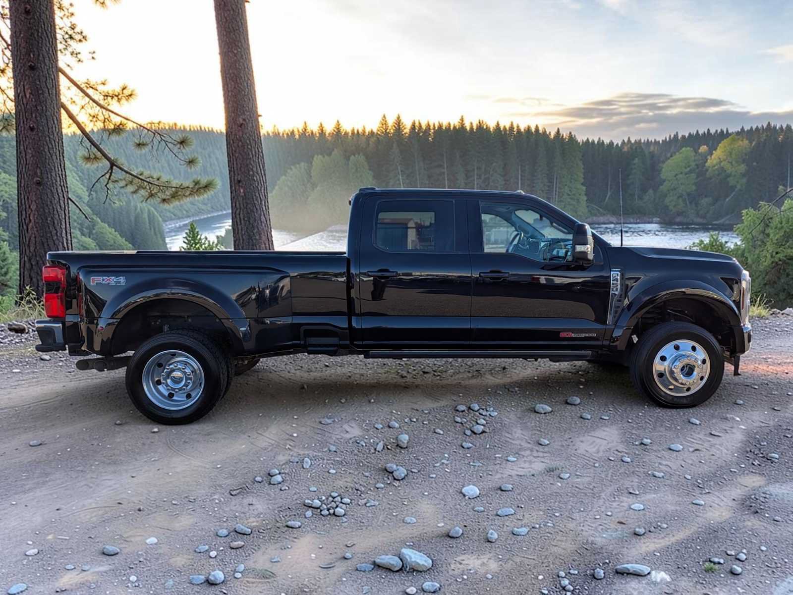 Certified 2024 Ford F450 Lariat w/ Lariat Ultimate Package AWD/4WD image 7
