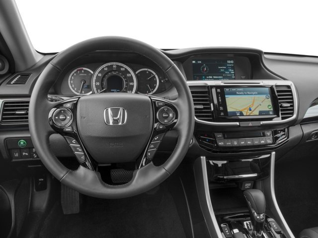 Used 2017 Honda Accord Touring image 4