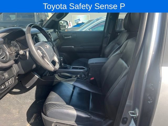 Used 2020 Toyota Tacoma TRD Off-Road w/ TRD Premium Off Road Package AWD/4WD image 7