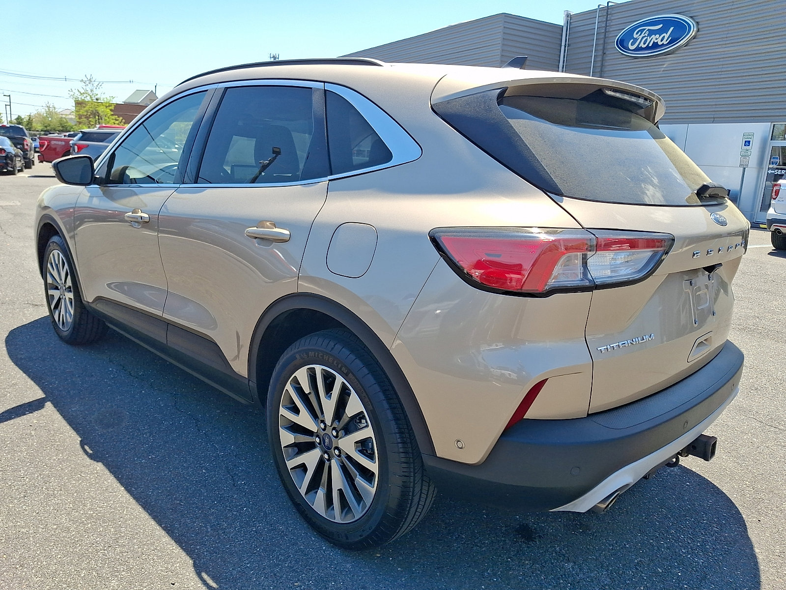 Certified 2020 Ford Escape Titanium AWD/4WD image 7