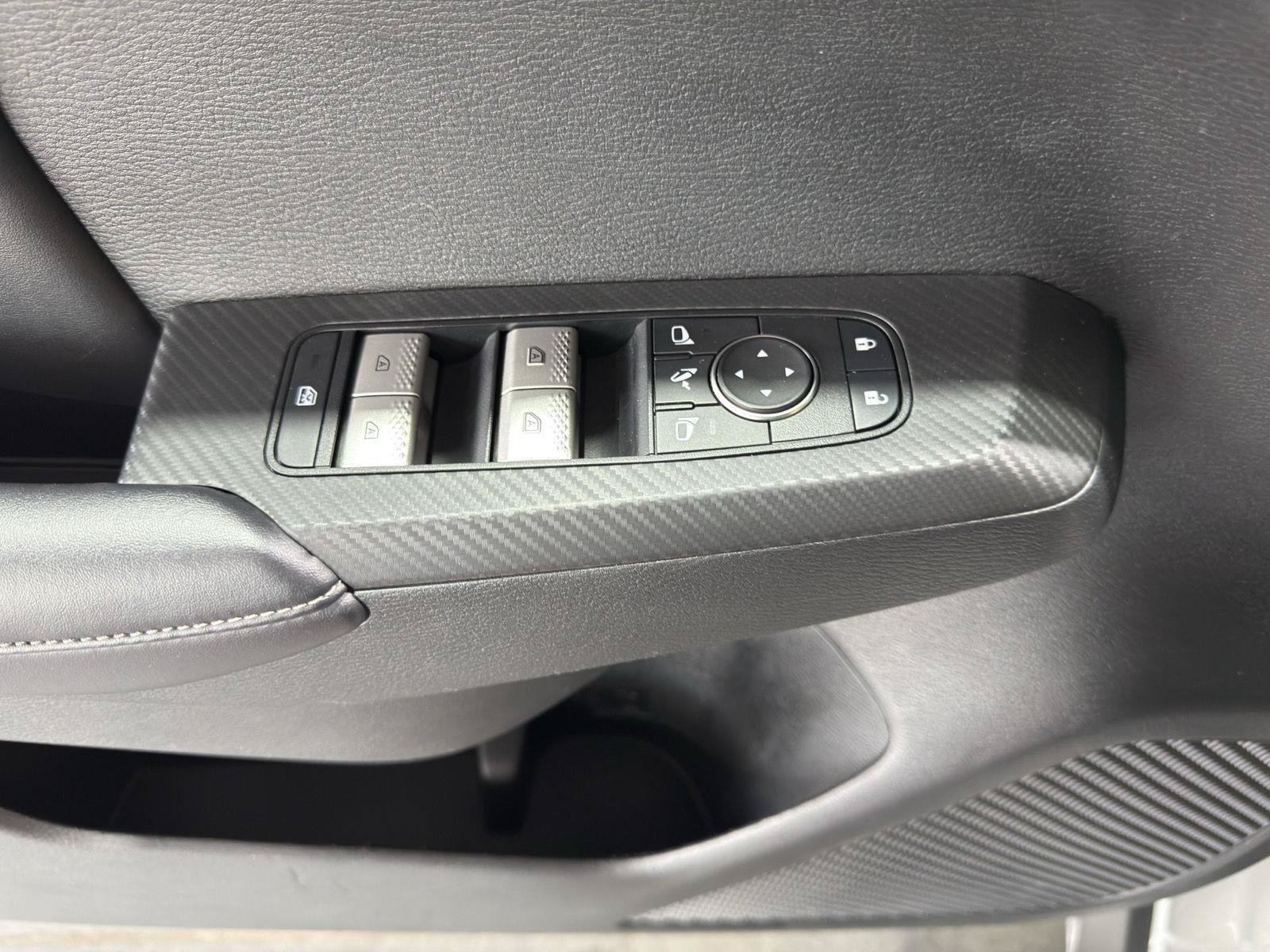 Used 2023 Mitsubishi Outlander SE FWD image 22
