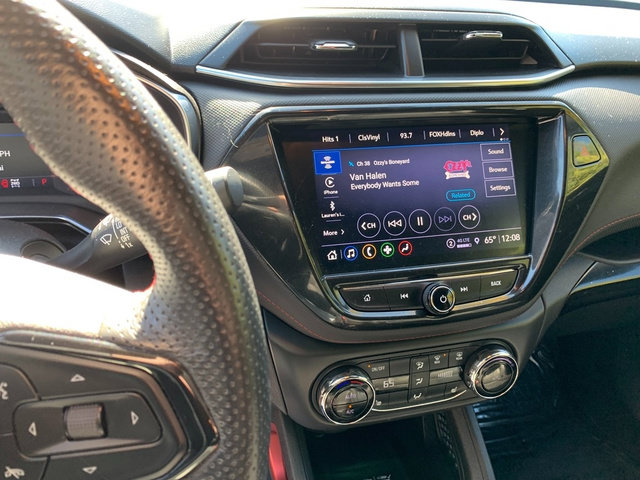 Used 2022 Chevrolet TrailBlazer RS w/ Technology Package AWD/4WD image 26