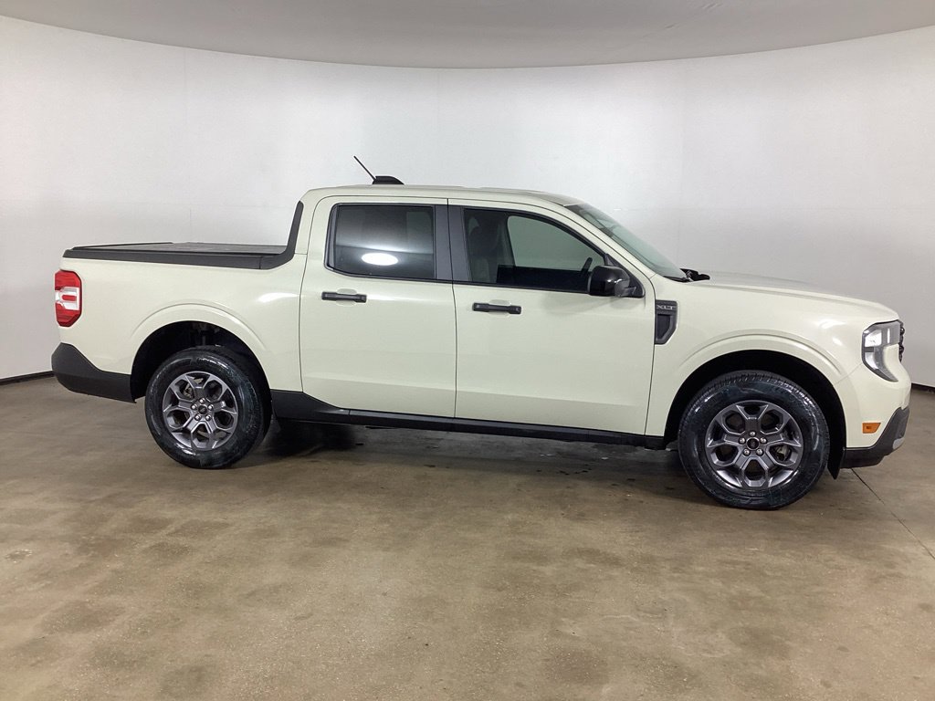Certified 2025 Ford Maverick XLT w/ XLT Luxury Package AWD/4WD image 4