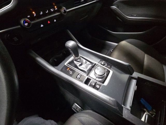 Used 2021 MAZDA MAZDA3 Sedan image 26