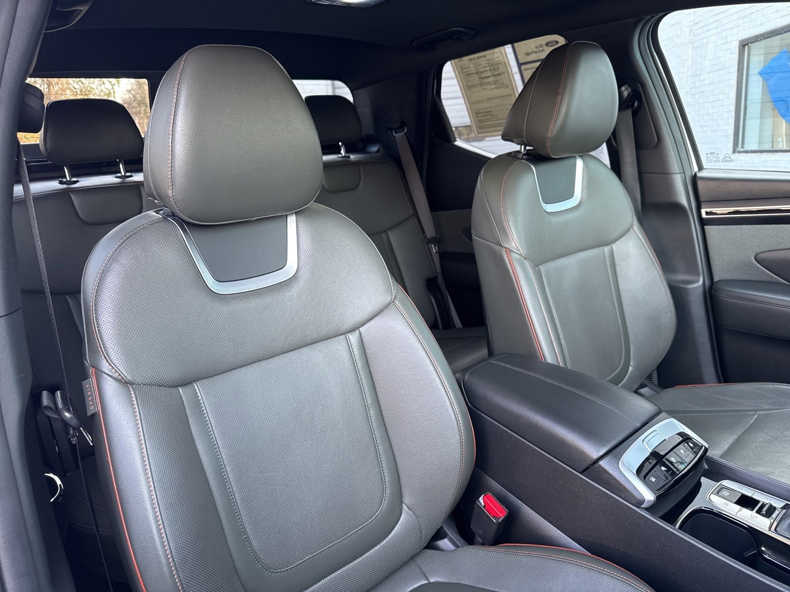 Used 2023 Hyundai Santa Cruz Limited image 34