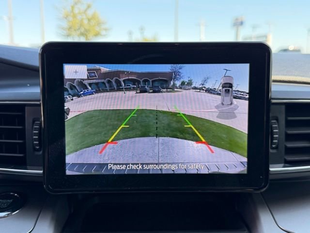 Certified 2022 Ford Explorer XLT w/ Equipment Group 202A image 17