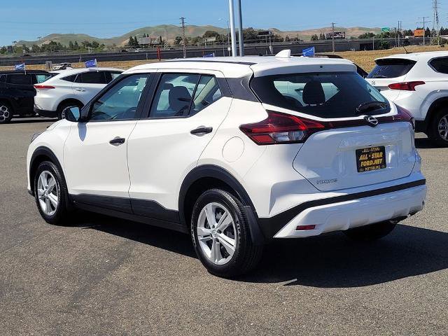 Used 2024 Nissan Kicks S FWD image 3