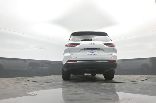 Used 2023 Jeep Grand Cherokee L Limited w/ Luxury Tech Group II image 37