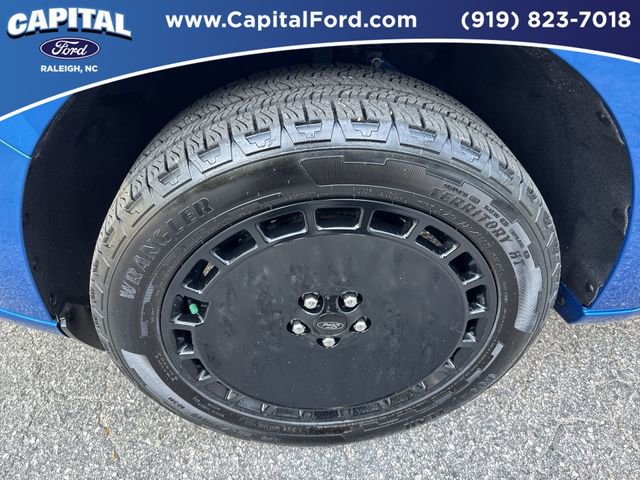 Certified 2025 Ford Maverick Lobo AWD/4WD image 13