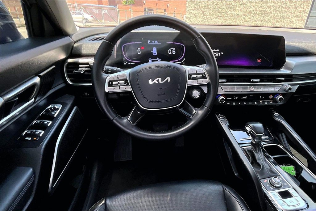 Used 2023 Kia Telluride S AWD/4WD image 5