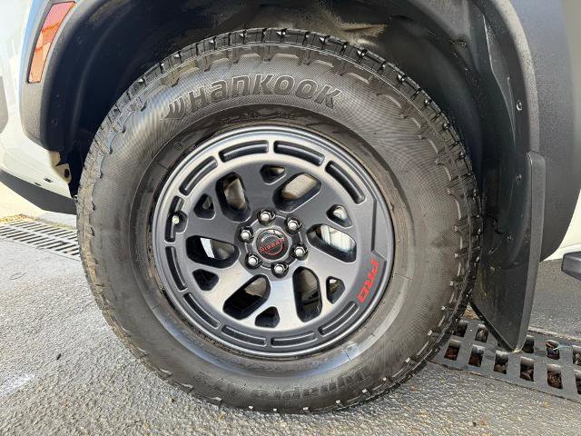 Used 2025 Nissan Frontier PRO-4X w/ Pro Convenience Package AWD/4WD image 25