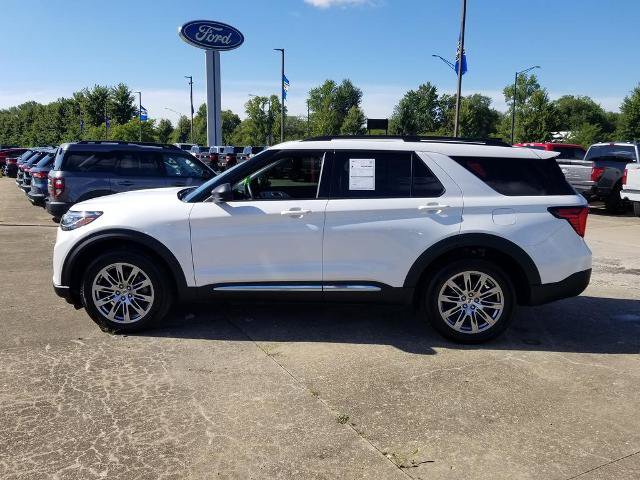 Certified 2025 Ford Explorer Active w/ Active Comfort Package AWD/4WD image 6