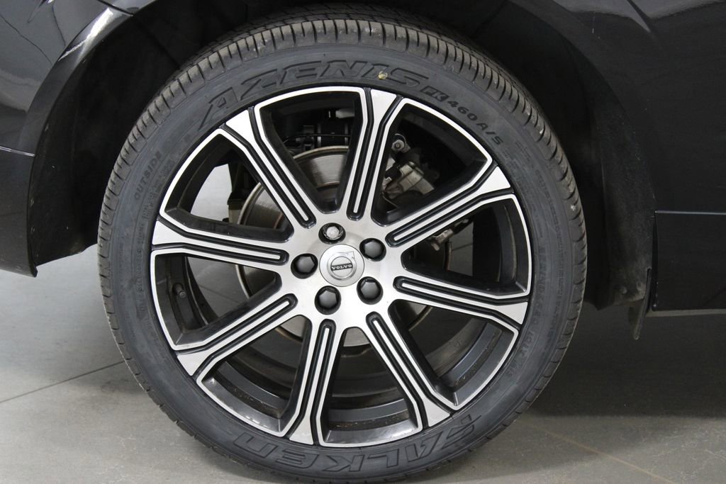 Used 2019 Volvo XC60 T5 Inscription w/ Protection Package Premier FWD image 17