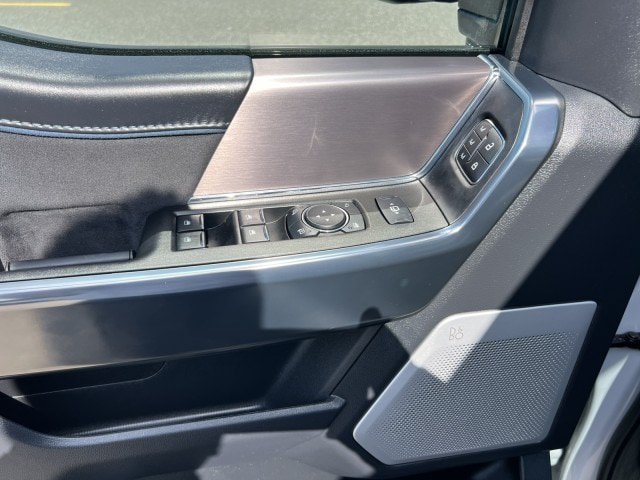 Certified 2025 Ford F150 Platinum w/ Equipment Group 702A High AWD/4WD image 10